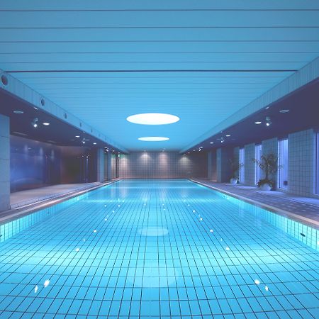 Hotel Granvia Киото Екстериор снимка The swimming pool