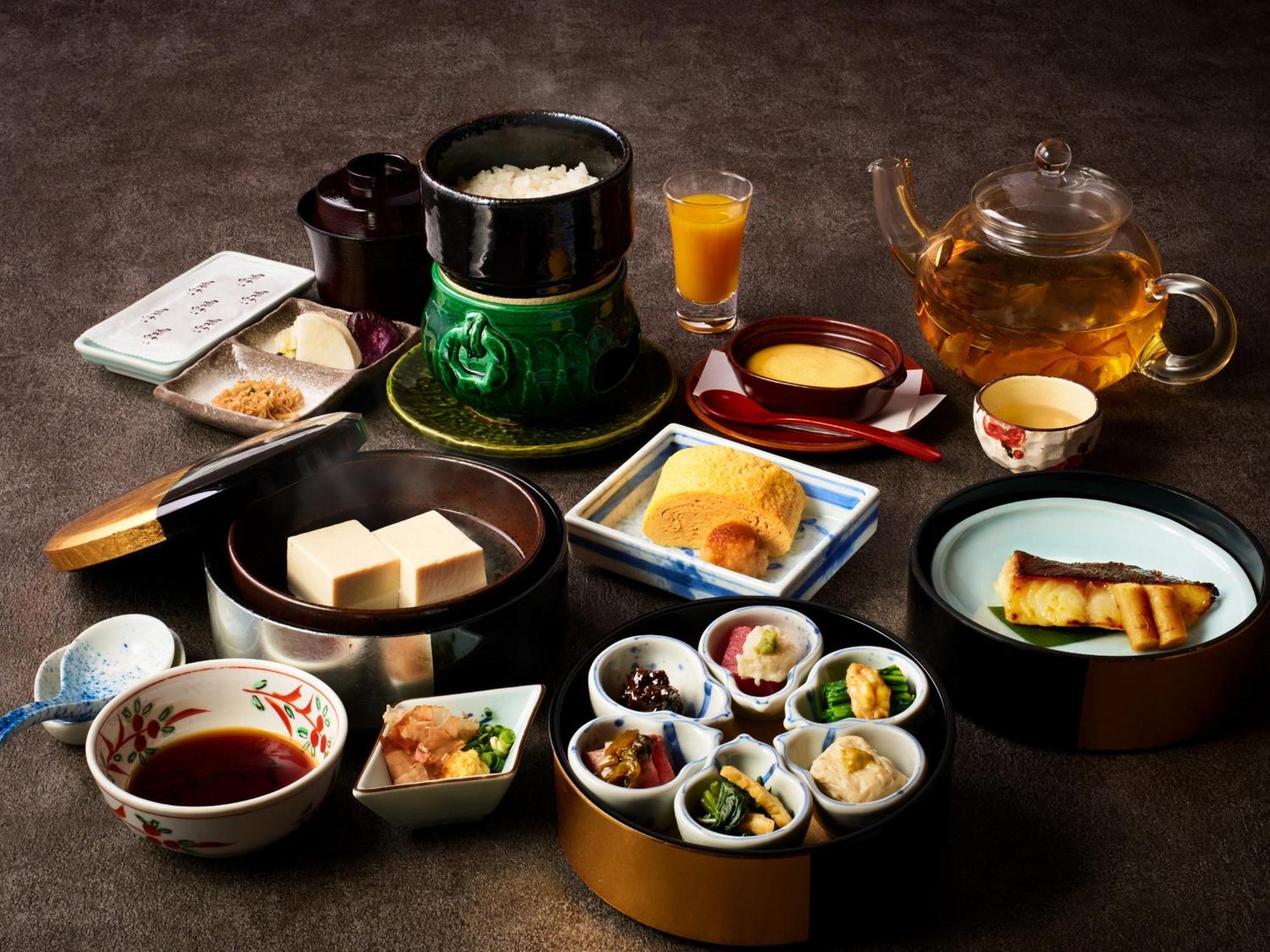 Hotel Granvia Киото Екстериор снимка A selection of dim sum