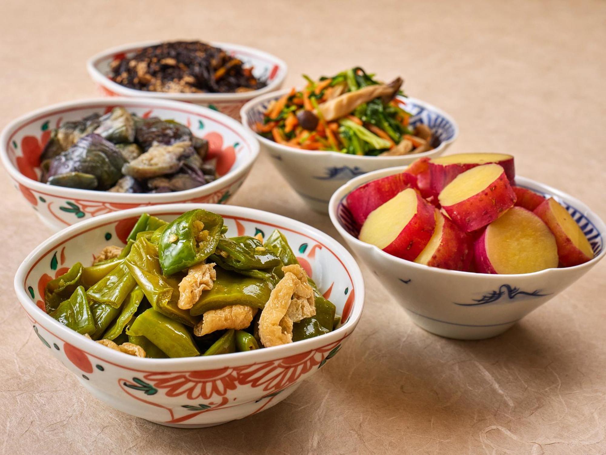 Hotel Granvia Киото Екстериор снимка A selection of Korean banchan